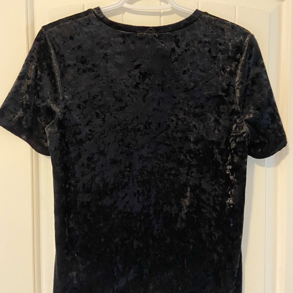 Arden’s black velvet T - Picture 3 of 3